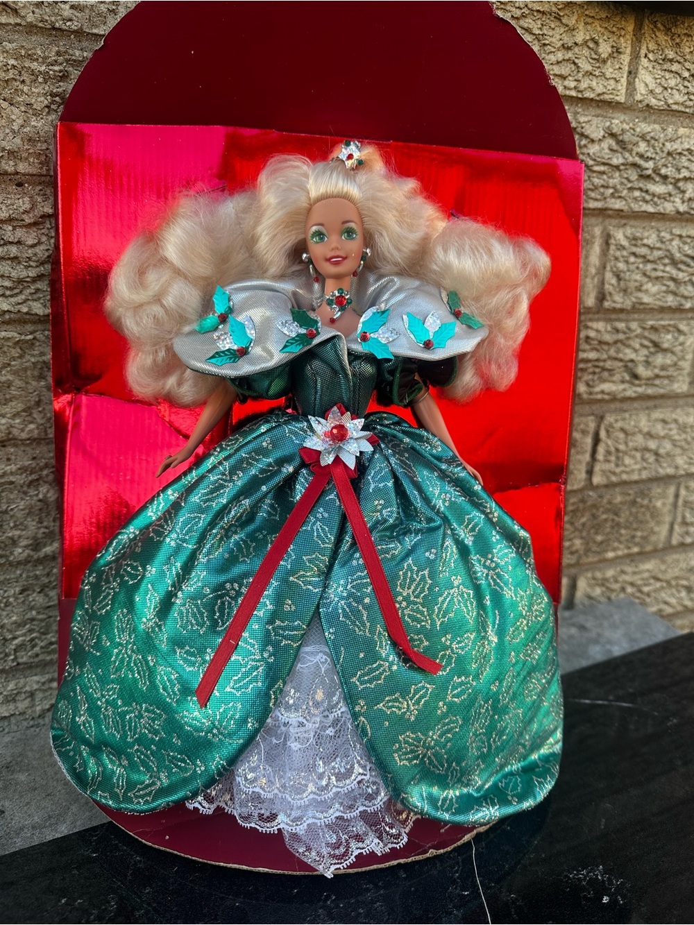 1995 Happy Holidays Barbie Special Edition Doll by Mattel